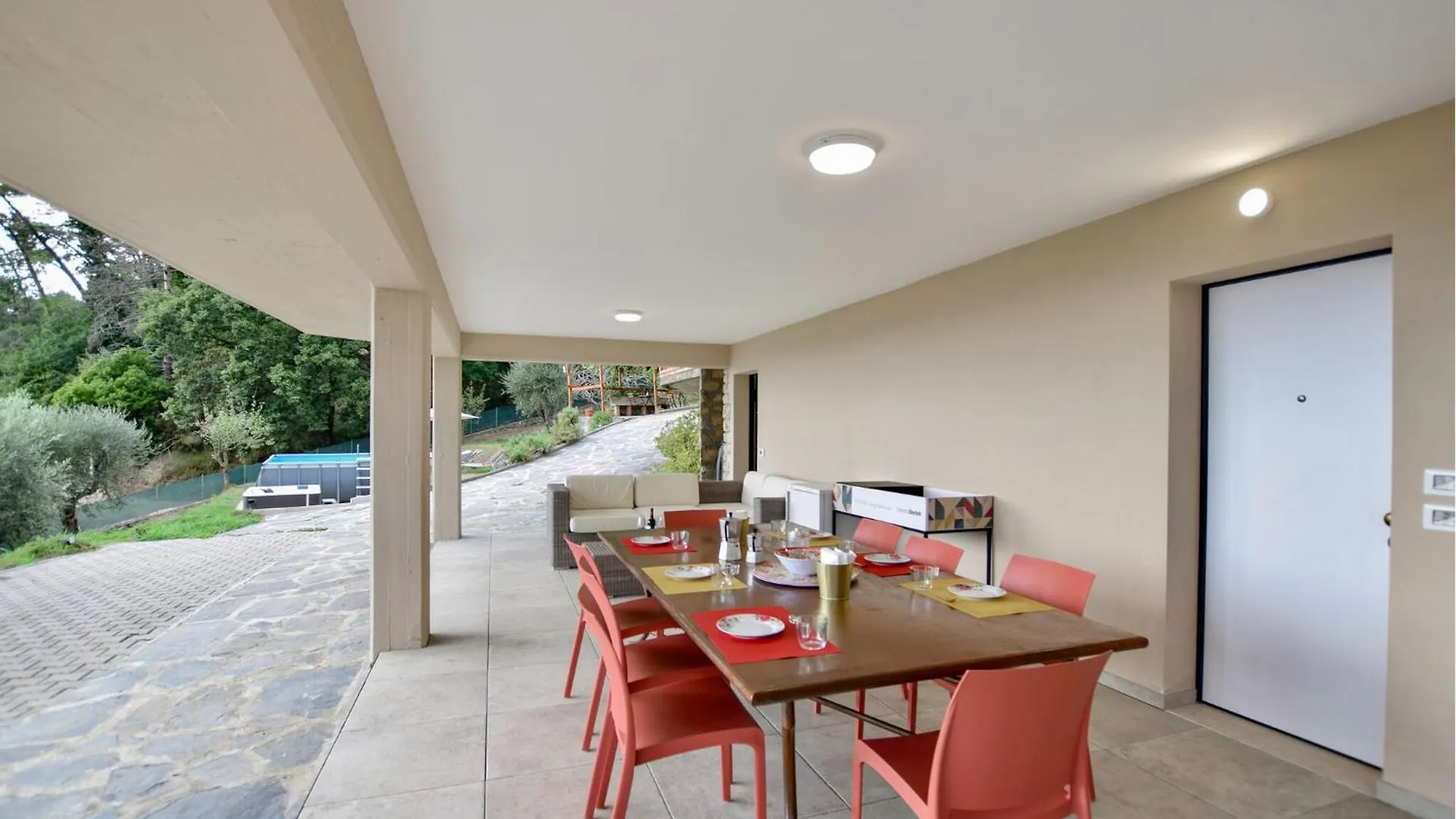 4 Bedroom Gorgeous Home In Massarosa 0*,