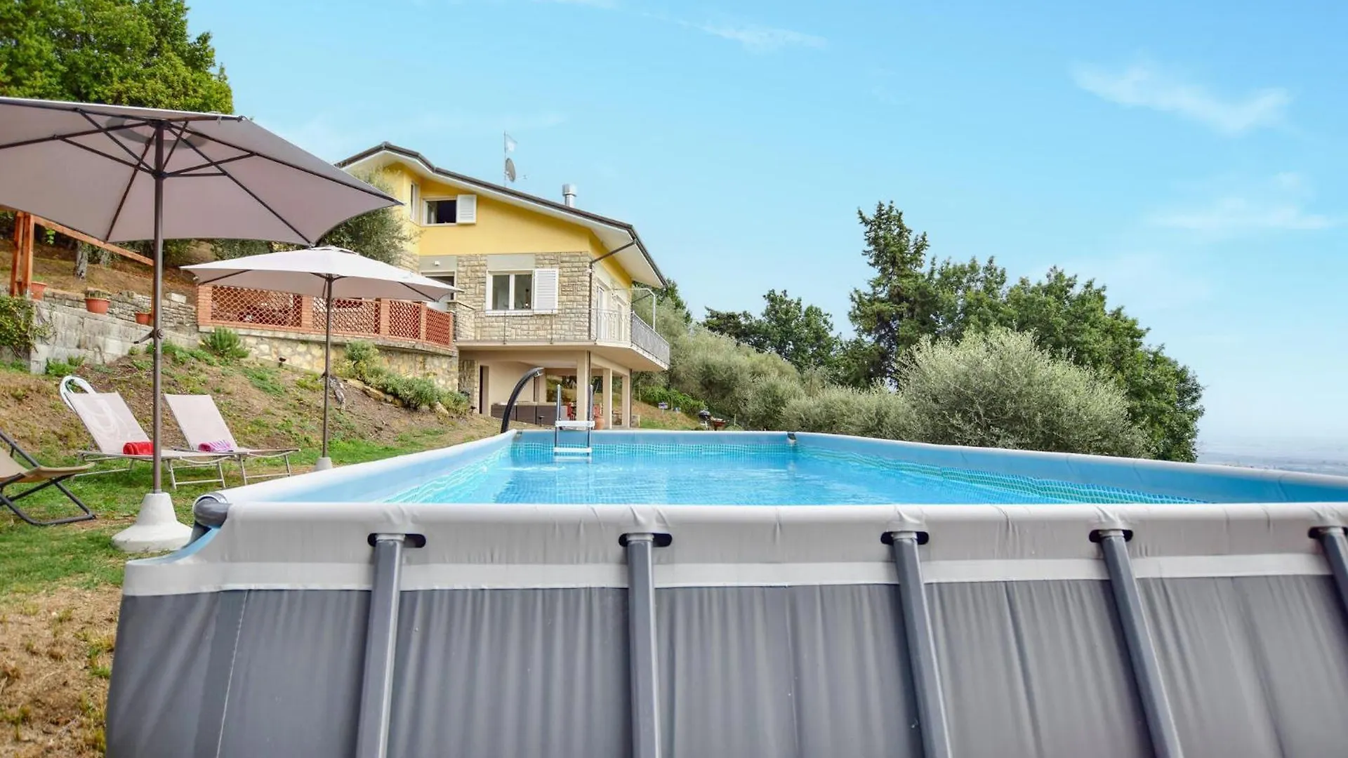 4 Bedroom Gorgeous Home In Massarosa Holiday home